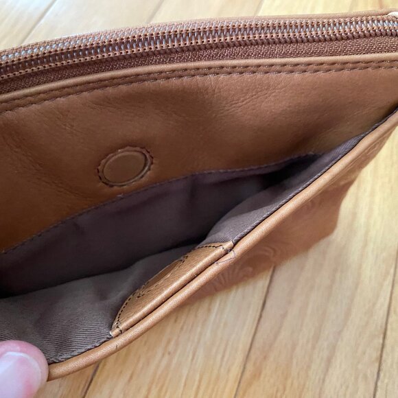 NEW ili New York Cheyenne Leather Smartphone Wristlet  Color Saddle Tan RFID - Picture 13 of 14